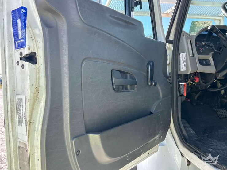 2013-international-workstar-7400-image-10