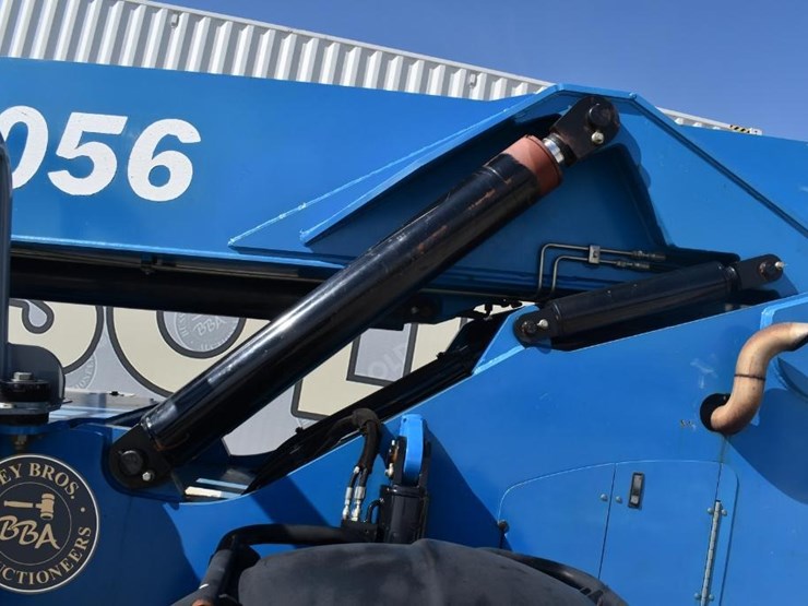 2007-genie-gth1056-image-24