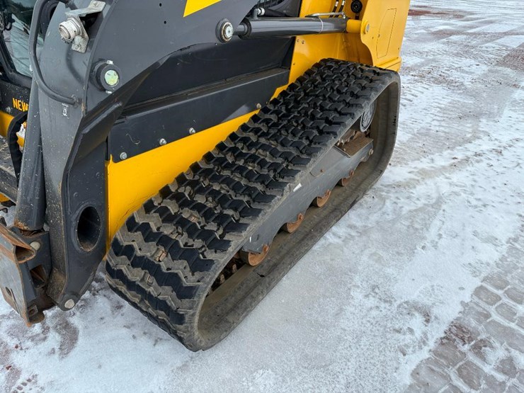 2023-new-holland-c334-image-7