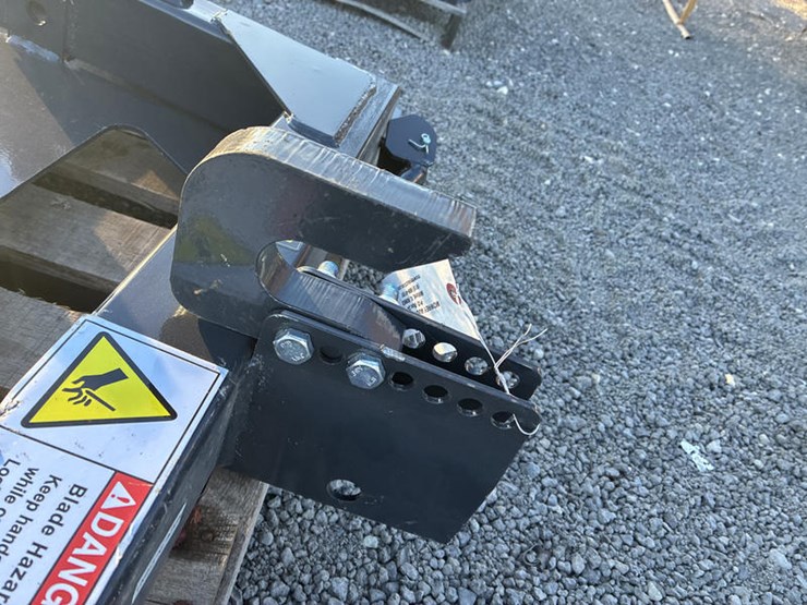 #115413-•-skidsteer-mt-3pt-hitches-image-3