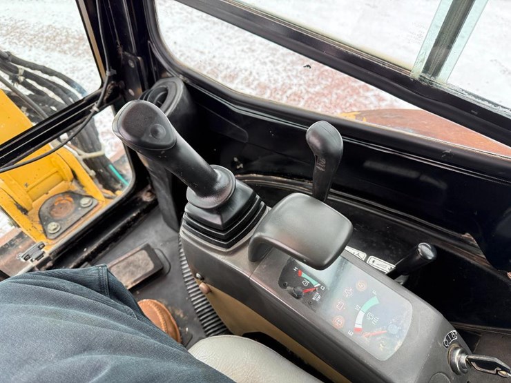 caterpillar-303cr-image-47