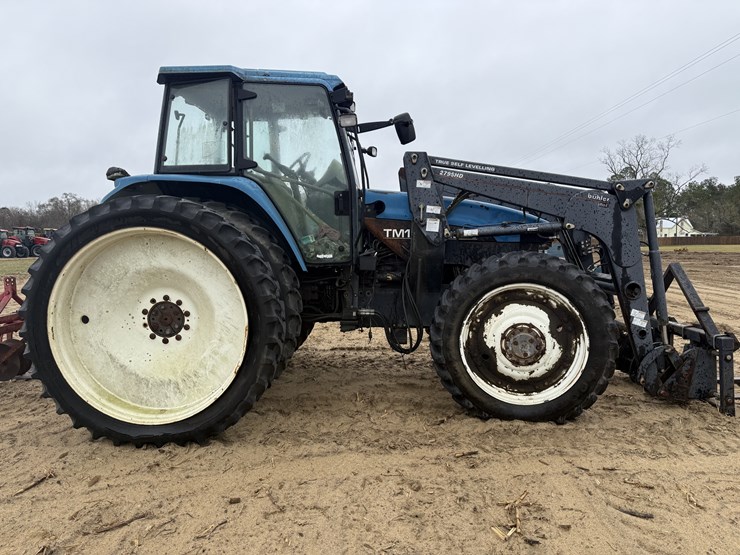 new-holland-tm135-image-5