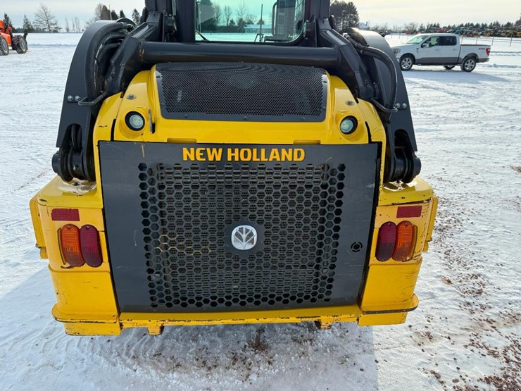 new-holland-l218-image-21