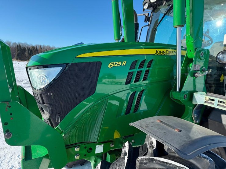 john-deere-6125r-image-42