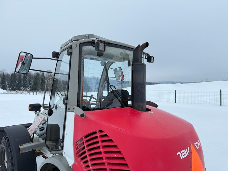 2013-takeuchi-tw50-image-24