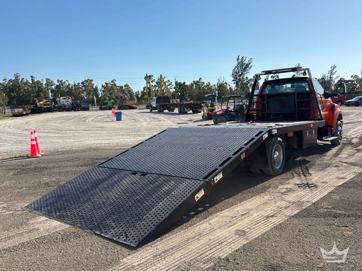 2016-ford-f650-image-3