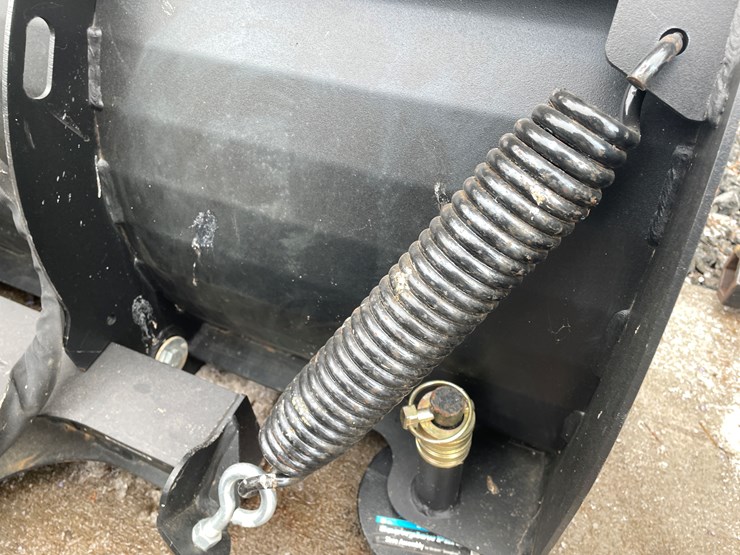 #4905-•-vrskine-mini-skid-steer-mount-48"-hydraulic-snow-plow-image-12