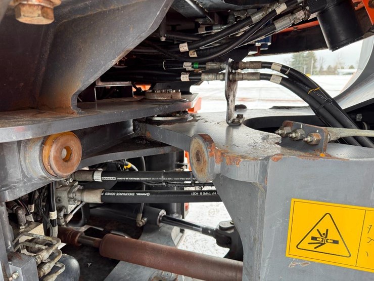 2018-doosan-dl250-5-image-31