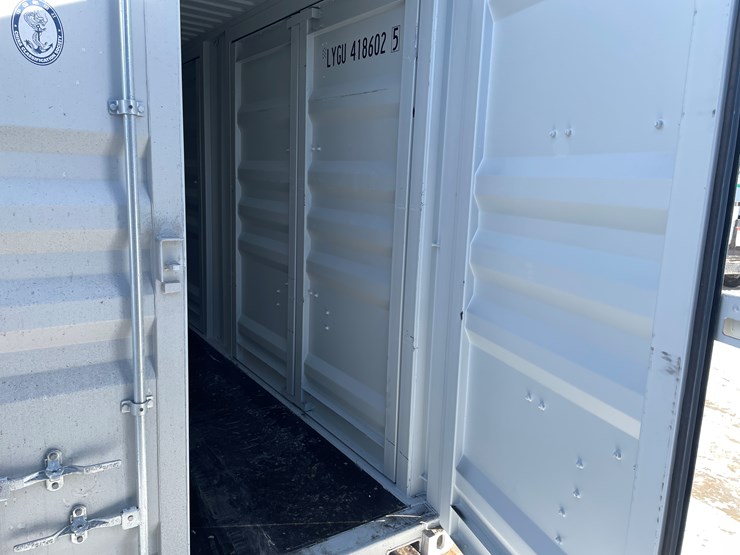 #400-•-40'-high-cube-multi-door-shipping-container-image-12