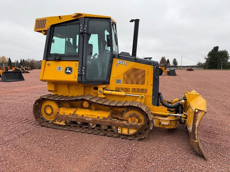 deere-450j-lt-image-3