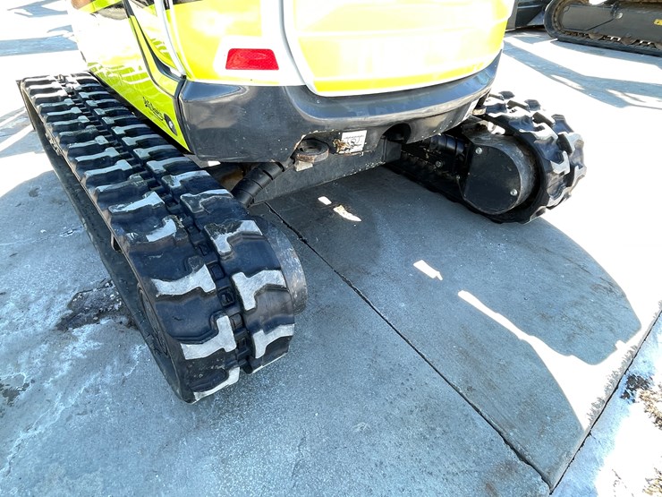 2022-bobcat-e20-image-29