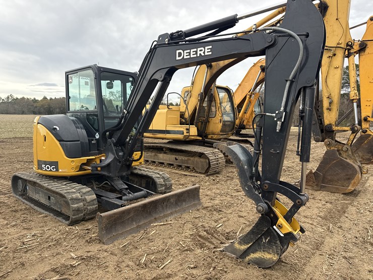 2020-deere-50g-image-3