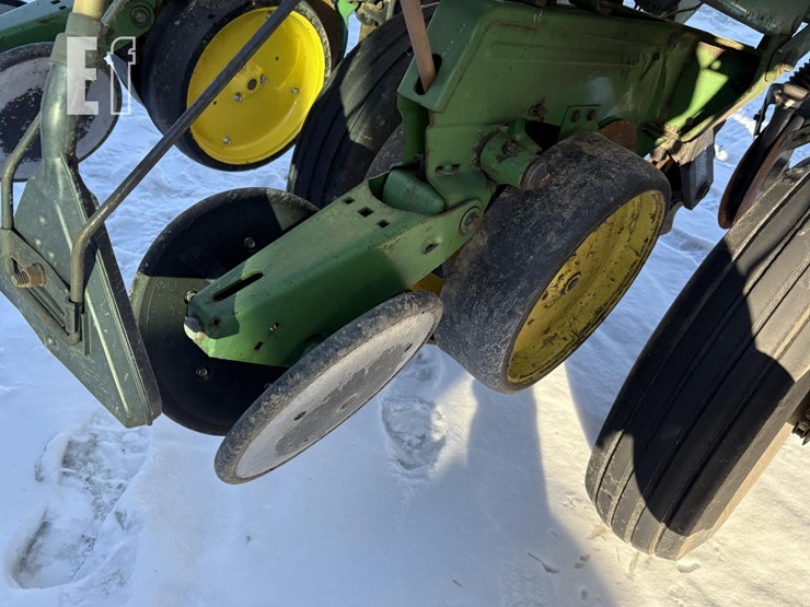 john-deere-7000-image-10