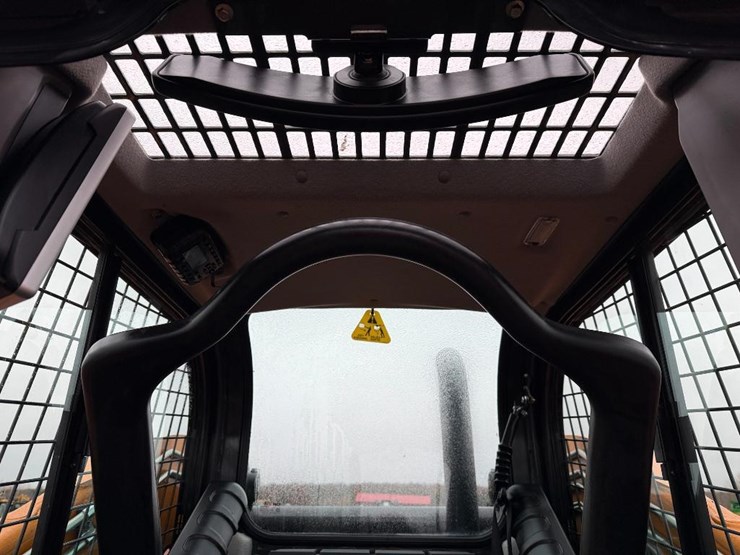 2023-case-tv370b-image-34