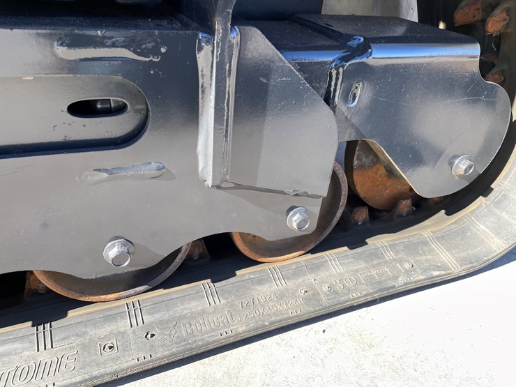 2024-bobcat-mt100-image-18