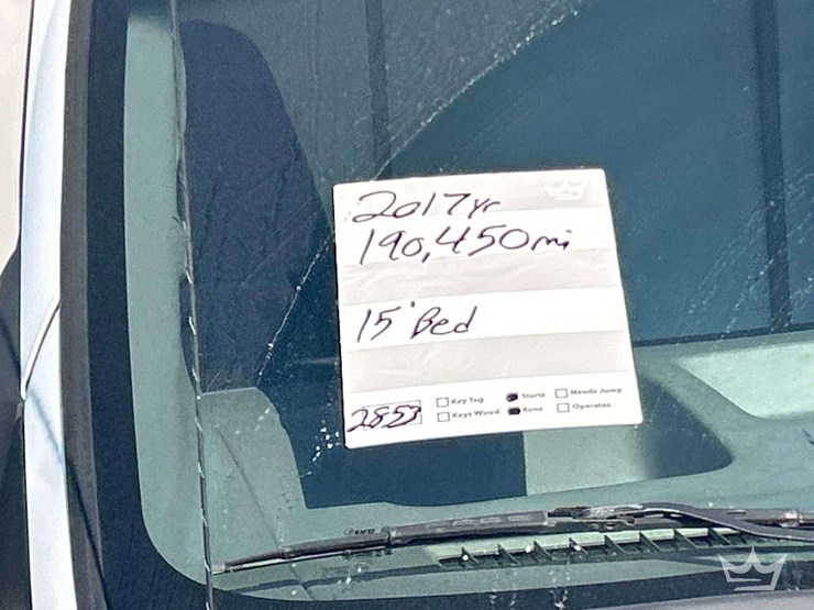 2017-chevrolet-express-3500-image-24