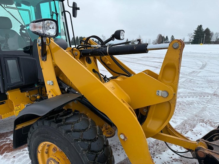 caterpillar-906m-image-38