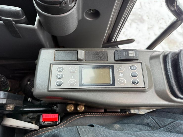 case-cx145dsr-image-61