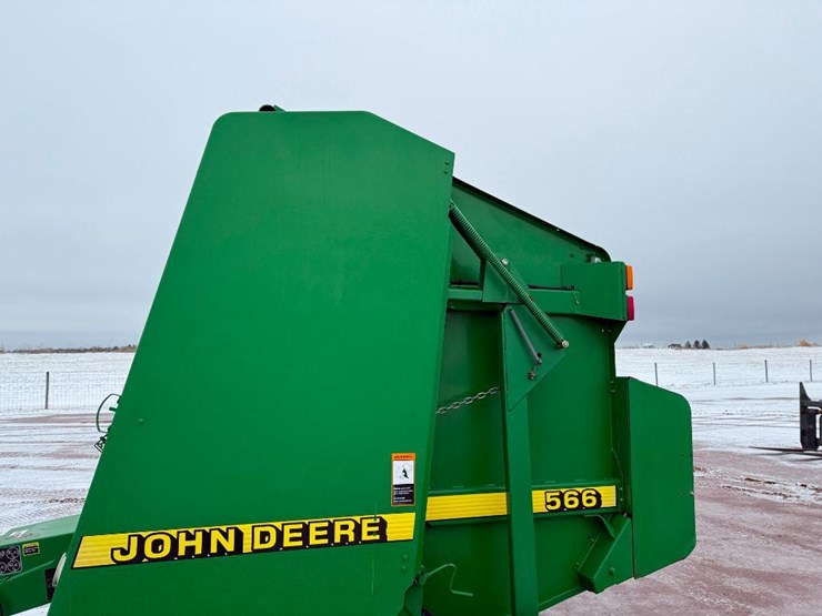 john-deere-566-image-10