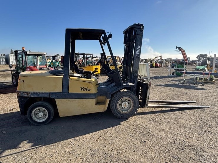 2000-yale-2000-image-7