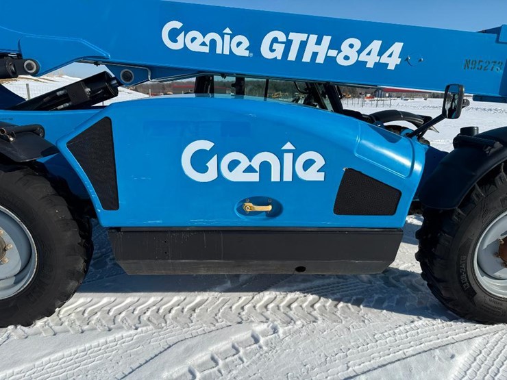 2016-genie-gth844-image-29