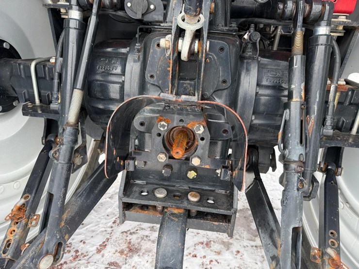 case-ih-farmall-140a-image-24