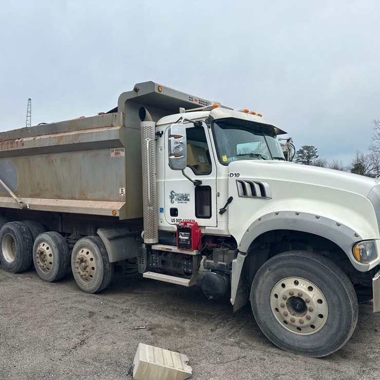 2019 MACK GR64F9 QUAD/A DUMP TRUCK