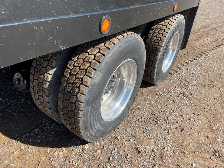 1990-ford-l8000-image-10