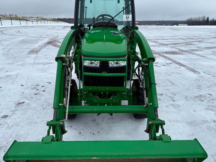john-deere-3033r-image-29