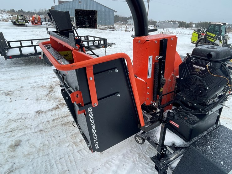 #152-•-2022-bear-cat-wood-chipper-(-no-title)-image-31