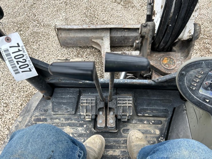 2015-bobcat-e42-image-24