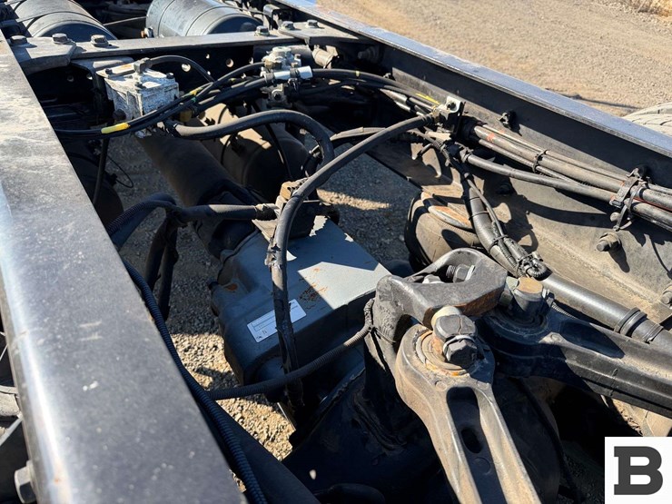 2015-kenworth-t800-image-25