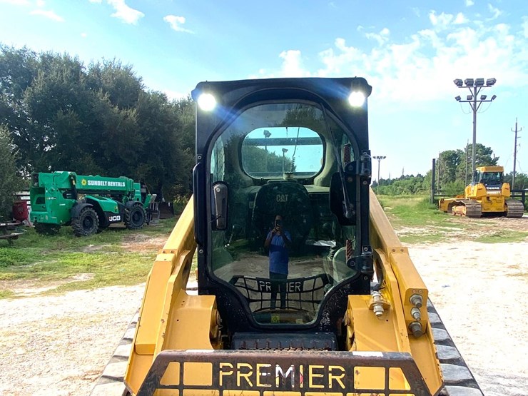 2023-caterpillar-249d3-image-7