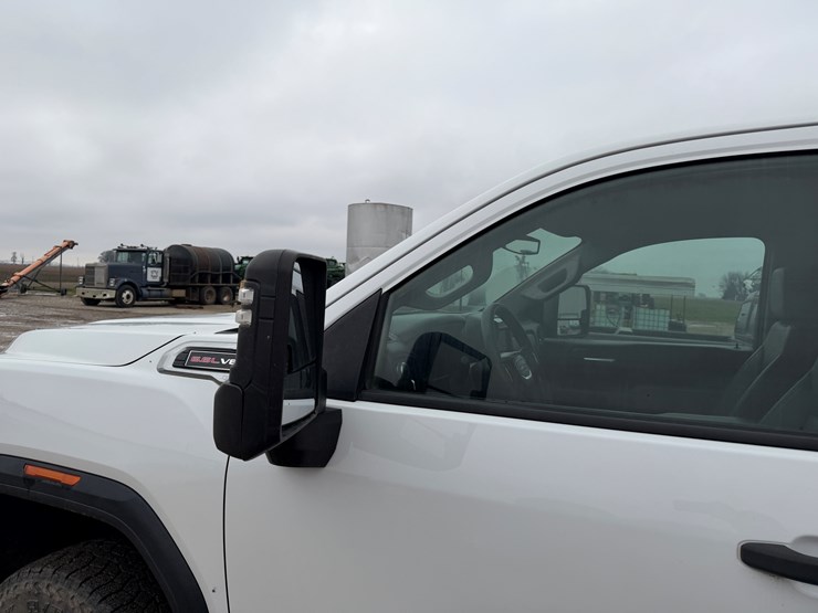 2020-gmc-2500hd-image-24