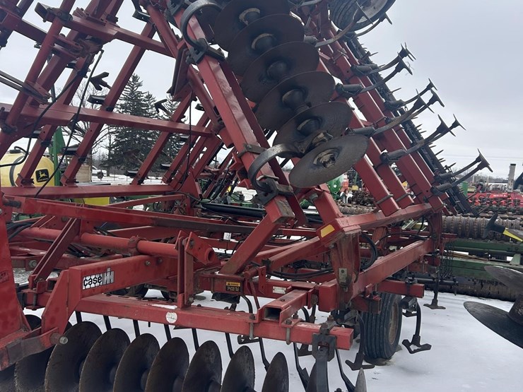 case-ih-4200-image-3