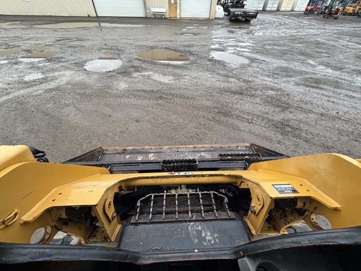 2021-caterpillar-259d3-image-21