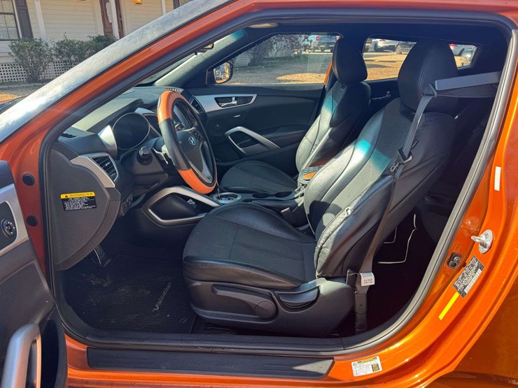 2016-hyundai-veloster-3-door-hatchback-coupe---136,264-miles-image-10