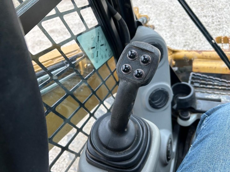 caterpillar-262c2-image-25