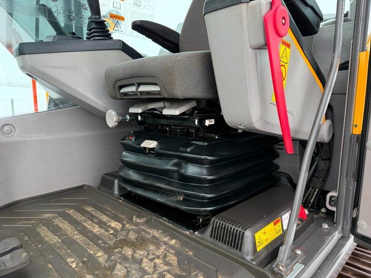 volvo-ec160el-image-61