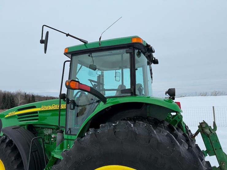 john-deere-7820-image-30