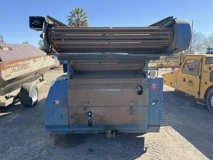 weiss-mcnair-magnum-x-s.p.-nut-harvester,-diesel-image-6