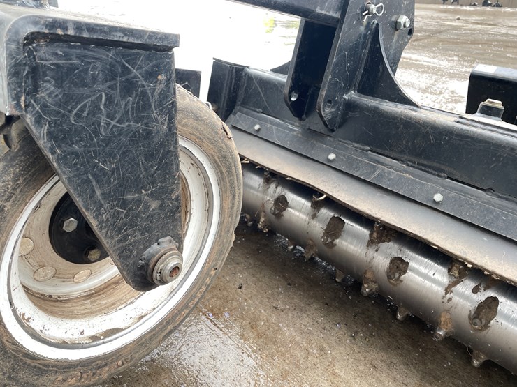#4911-•-virnig-skid-steer-mount-72"-harley-rake-image-6