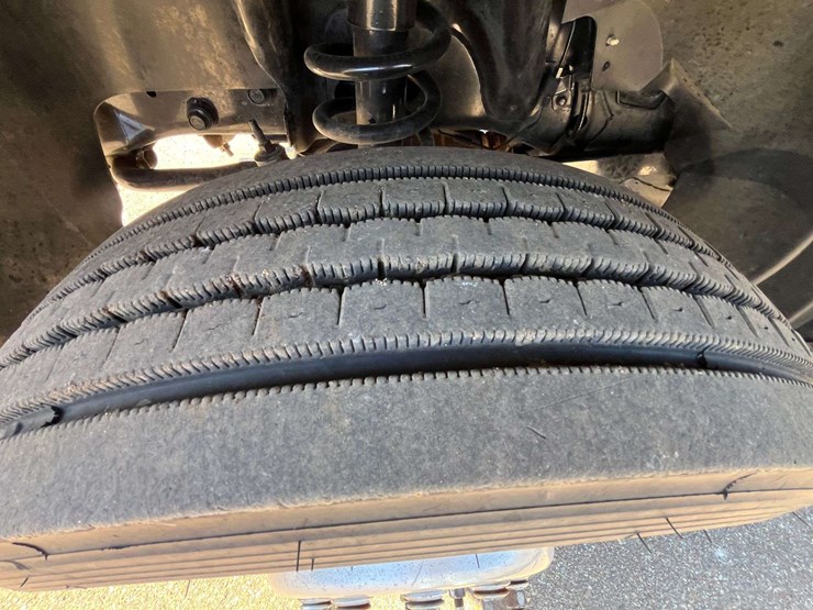 2014-dodge-ram-5500-image-25