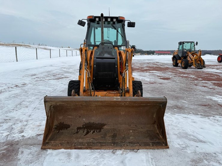 case-570n-xt-image-2