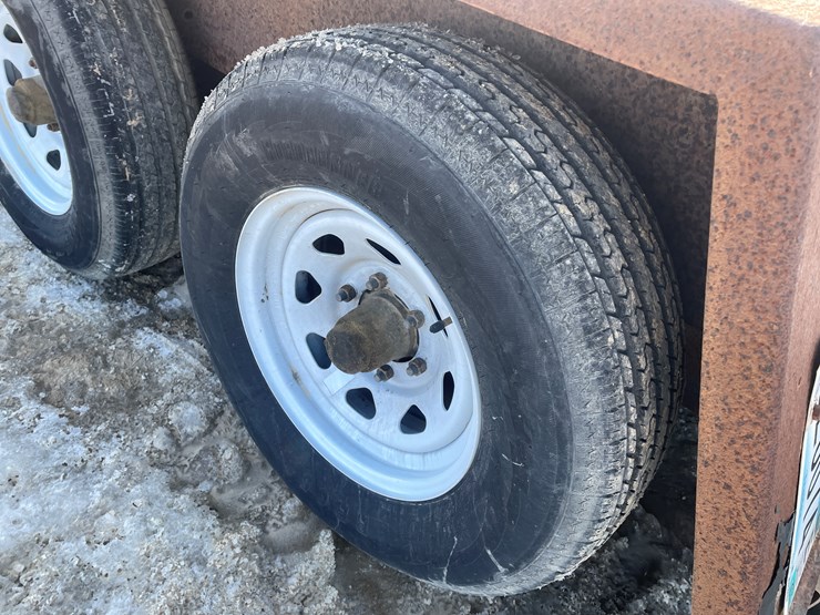 #300-•-2005-towmaster-dual-axle-trailer-(sells-with-no-title)-image-40