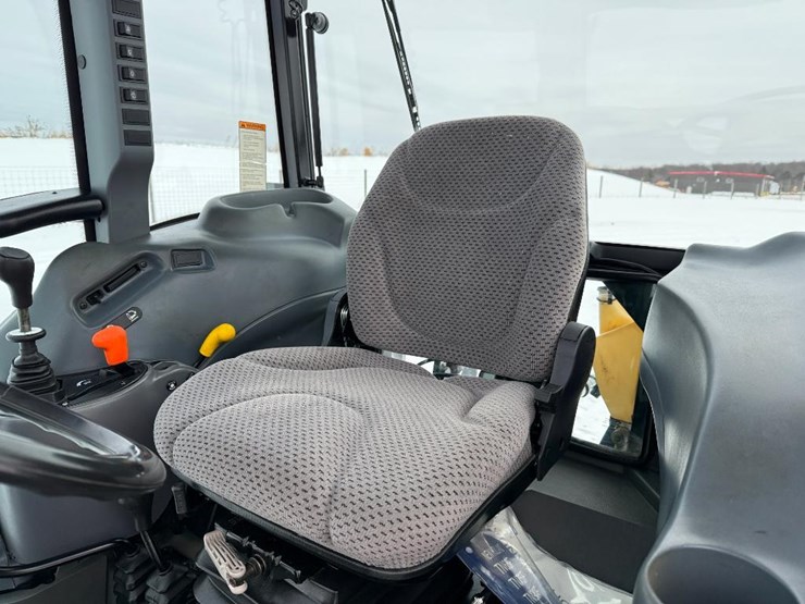 new-holland-tn75d-image-47