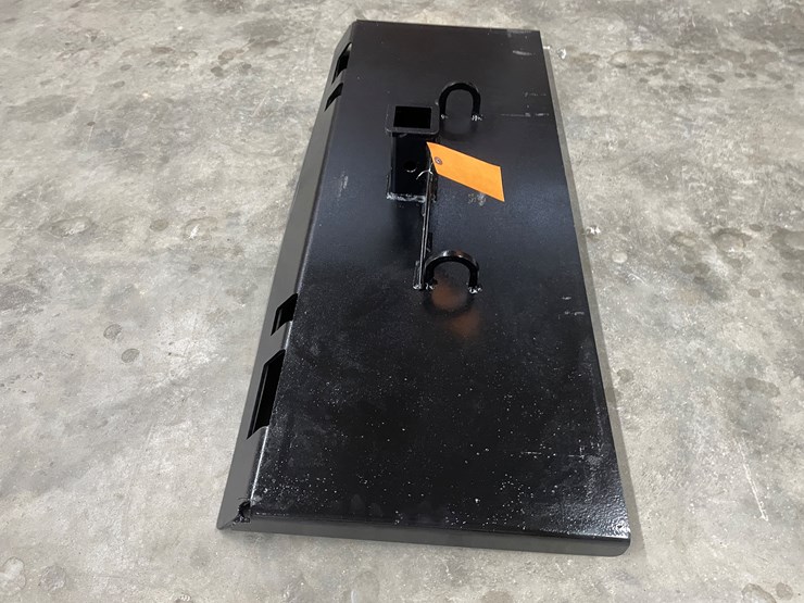 #2485-•-skid-steer-receiver-hitch-plate-with-half-moon-chain-hook-image-8