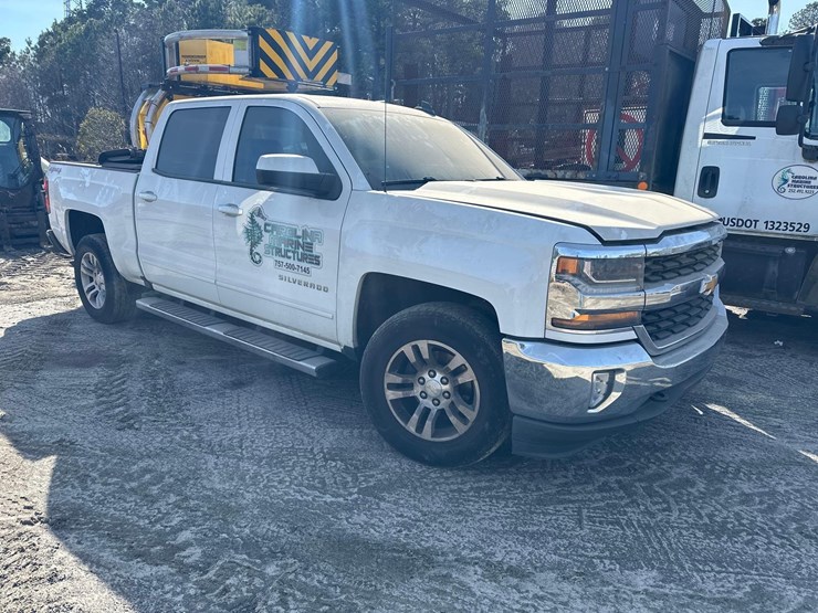 2016-chevrolet-silverado-1500-image-1