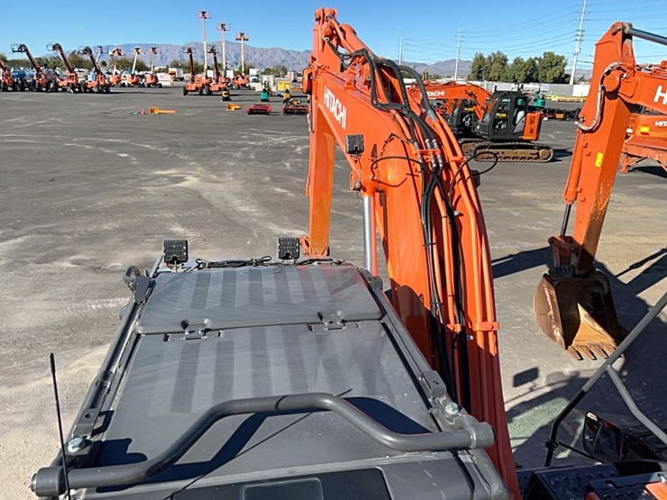 2017-hitachi-zx120-6-image-15