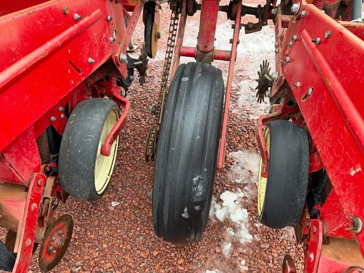 #74-•-lot-74-image-17